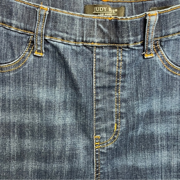 JUDY BLUE FULL ON SKINNY Pull-On Denim Jeggings. Size 15/32 - Picture 3 of 7